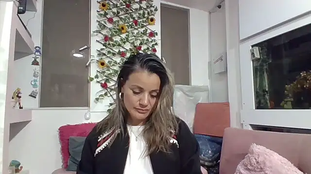 sweetfantasyy69 online show from 11/15/25, 05:00