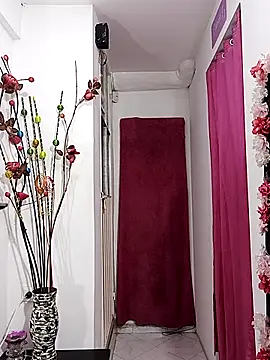 sweetfantasyy69 online show from 02/27/26, 02:01