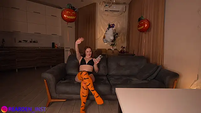 Reardens online show from 10/26/25, 04:24