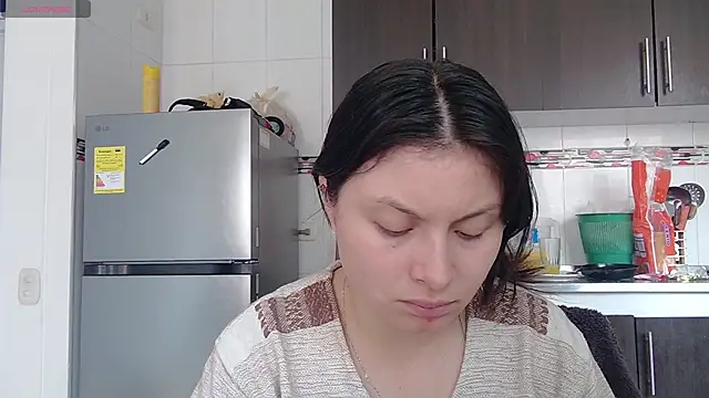 jessica gomez online show from 11/30/25, 04:52