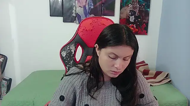 jessica gomez online show from 11/18/25, 10:13