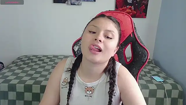 jessica gomez online show from 12/02/25, 09:49