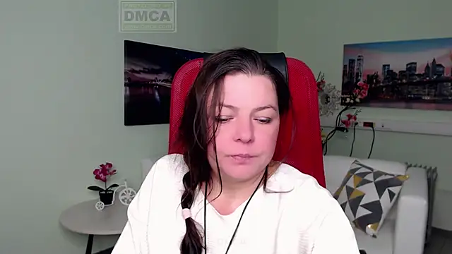 Lily flower7 online show from 12/05/25, 05:06