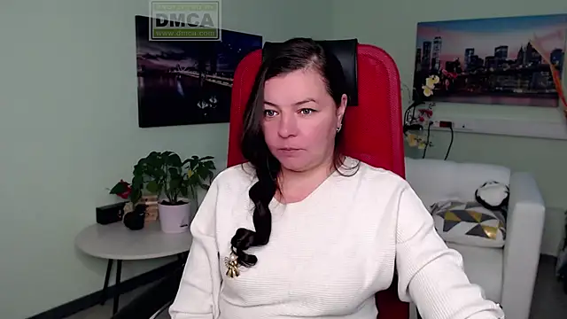 Lily flower7 online show from 11/18/25, 04:38