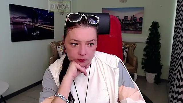 Snapshot of Lily_flower7 chatting on 07/09/26, 05:41 Lily flower7 online show from 07/09/26, 05:41