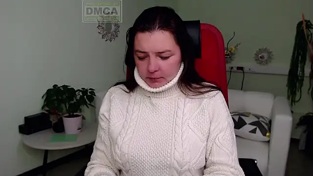 Lily flower7 online show from 10/28/25, 07:07