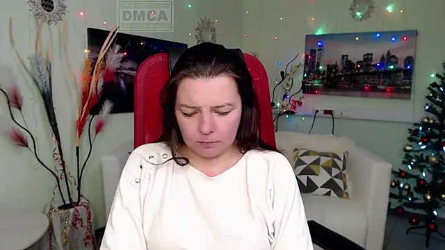 Lily flower7 online show from 12/16/25, 06:06