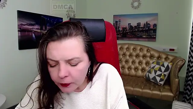 Lily flower7 online show from 02/23/26, 05:41