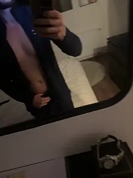 Guitccch online show from 10/28/25, 02:34