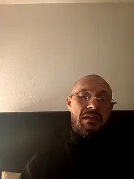 Guitccch online show from 04/02/26, 03:57