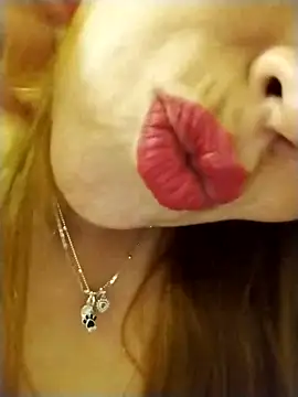 edithhermosa online show from 03/08/25, 04:45