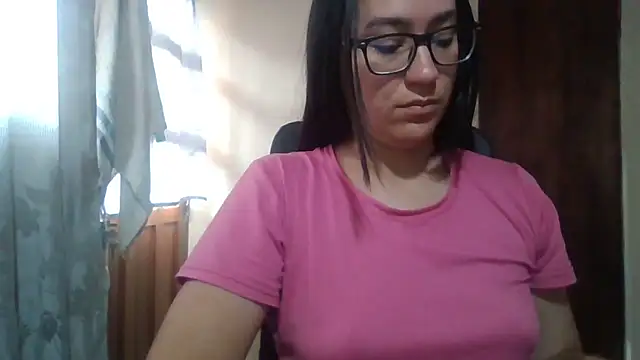 Snapshot of brittanycheeks chatting on 04/23/26, 12:22 brittanycheeks online show from 04/23/26, 12:22