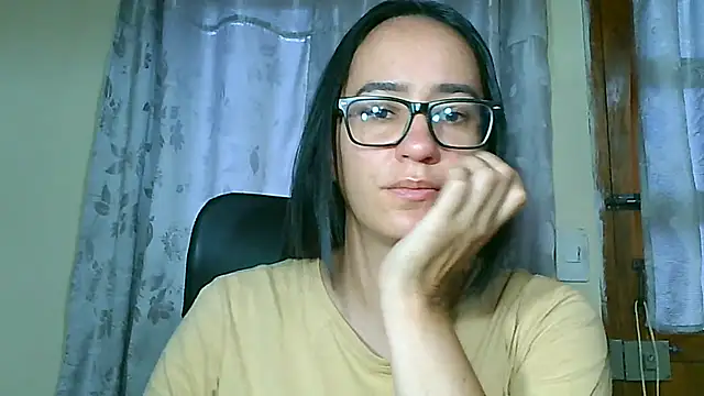 Snapshot of brittanycheeks chatting on 05/20/26, 10:40 brittanycheeks online show from 05/20/26, 10:40