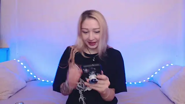 Emily hardcore online show from 10/09/25, 10:54