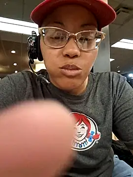 Snapshot of samone9 chatting on 02/10/25, 01:14 samone9 online show from 02/10/25, 01:14