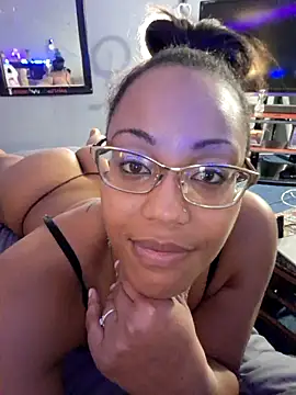 Snapshot of samone9 chatting on 02/03/25, 05:40 samone9 online show from 02/03/25, 05:40