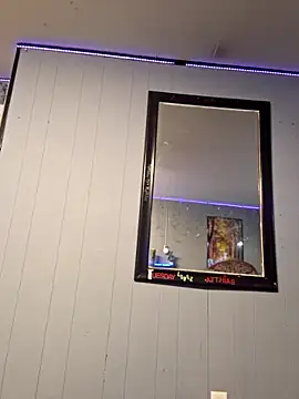 Snapshot of samone9 chatting on 02/01/25, 11:37 samone9 online show from 02/01/25, 11:37