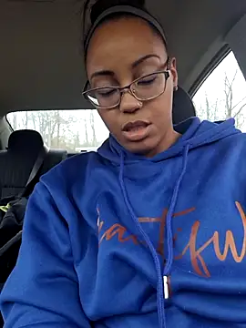 Snapshot of samone9 chatting on 03/04/25, 10:16 samone9 online show from 03/04/25, 10:16