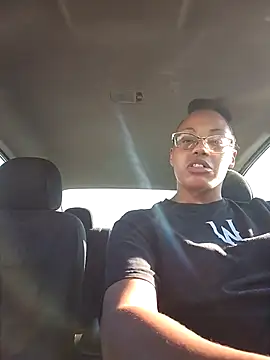 Snapshot of samone9 chatting on 09/11/25, 01:44 samone9 online show from 09/11/25, 01:44