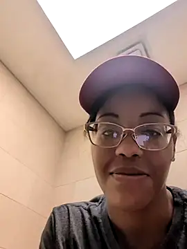 samone9 online show from 04/18/26, 07:51