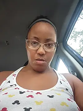 Snapshot of samone9 chatting on 09/23/25, 10:50 samone9 online show from 09/23/25, 10:50