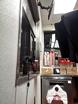 Snapshot of samone9 chatting on 03/17/25, 01:46 samone9 online show from 03/17/25, 01:46