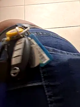 Snapshot of samone9 chatting on 03/14/25, 09:21 samone9 online show from 03/14/25, 09:21