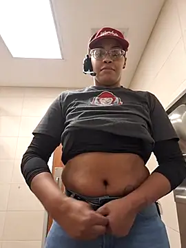 Snapshot of samone9 chatting on 02/23/25, 03:45 samone9 online show from 02/23/25, 03:45