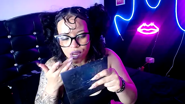 curvy cutie online show from 05/31/26, 01:11