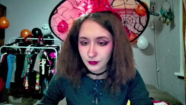 Snapshot of JoannaTompson chatting on 10/16/25, 02:42 JoannaTompson online show from 10/16/25, 02:42