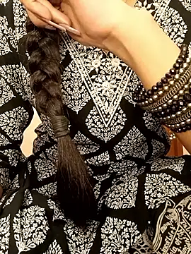 Snapshot of Ruchi-34 chatting on 06/11/26, 07:22 Ruchi-34 online show from 06/11/26, 07:22