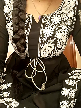 Snapshot of Ruchi-34 chatting on 06/02/26, 09:59 Ruchi-34 online show from 06/02/26, 09:59