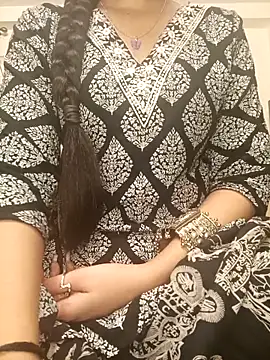 Snapshot of Ruchi-34 chatting on 05/22/26, 10:19 Ruchi-34 online show from 05/22/26, 10:19
