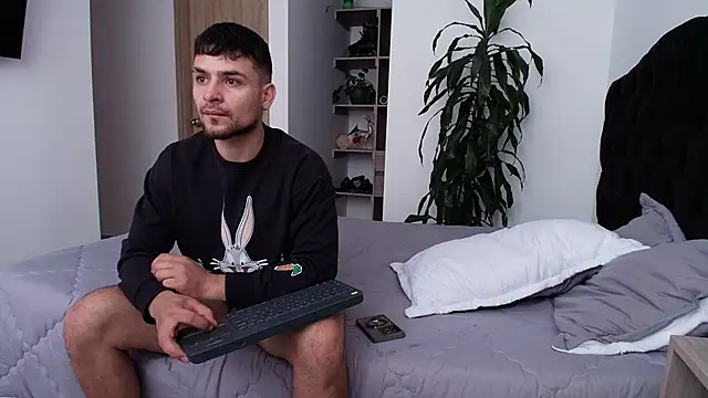 Aron-santoro online show from 03/25/26, 04:17