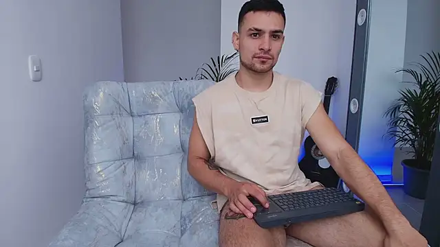 Aron-santoro online show from 10/29/25, 02:49