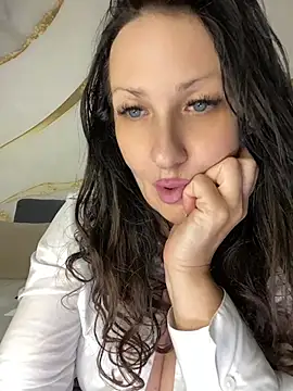 Katie-n online show from 07/30/26, 05:34
