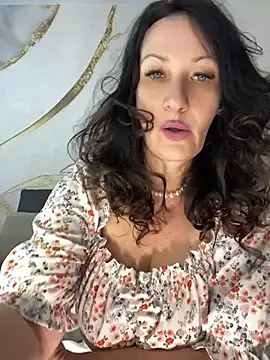 Katie-n online show from 07/27/26, 06:20