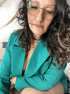 Snapshot of Katie-n chatting on 06/17/26, 07:19 Katie-n online show from 06/17/26, 07:19