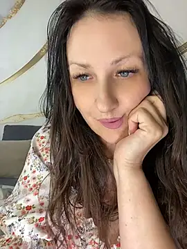 Katie-n online show from 08/04/26, 07:46