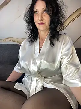 Katie-n online show from 09/10/25, 09:52
