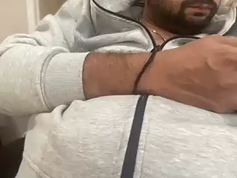 Snapshot of slavekinky001 chatting on 12/28/24, 04:51 slavekinky001 online show from 12/28/24, 04:51