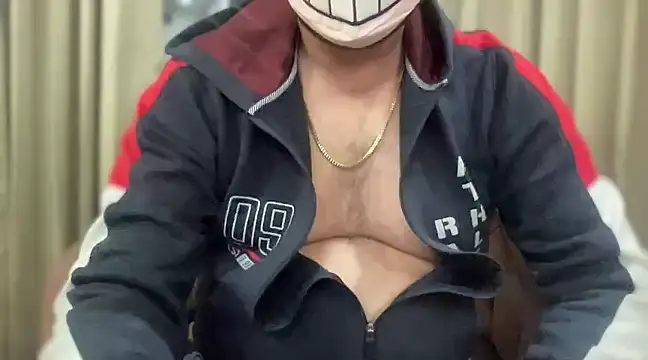 Snapshot of slavekinky001 chatting on 01/11/25, 06:54 slavekinky001 online show from 01/11/25, 06:54