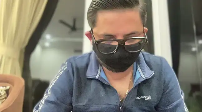 Snapshot of slavekinky001 chatting on 02/03/25, 07:10 slavekinky001 online show from 02/03/25, 07:10