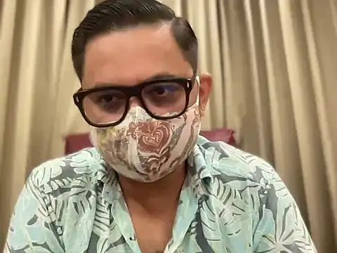 Snapshot of slavekinky001 chatting on 09/10/25, 06:51 slavekinky001 online show from 09/10/25, 06:51