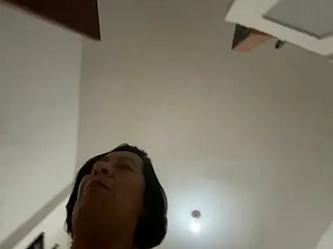 Snapshot of sweeviolet chatting on 02/26/26, 02:39 sweeviolet online show from 02/26/26, 02:39