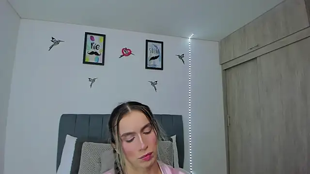 im sarah34 online show from 02/22/26, 04:04