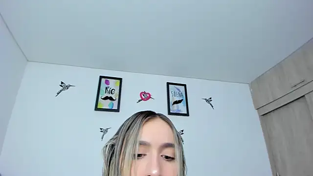 im sarah34 online show from 11/15/25, 06:45