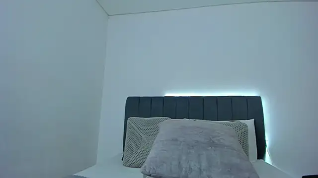 im sarah34 online show from 05/14/26, 03:53
