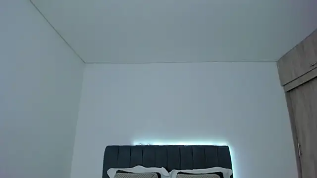 Snapshot of im_sarah34 chatting on 06/16/26, 10:10 im sarah34 online show from 06/16/26, 10:10