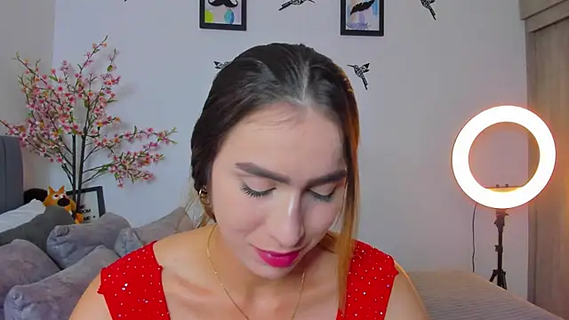 Snapshot of im_sarah34 chatting on 03/08/25, 03:39 im sarah34 online show from 03/08/25, 03:39